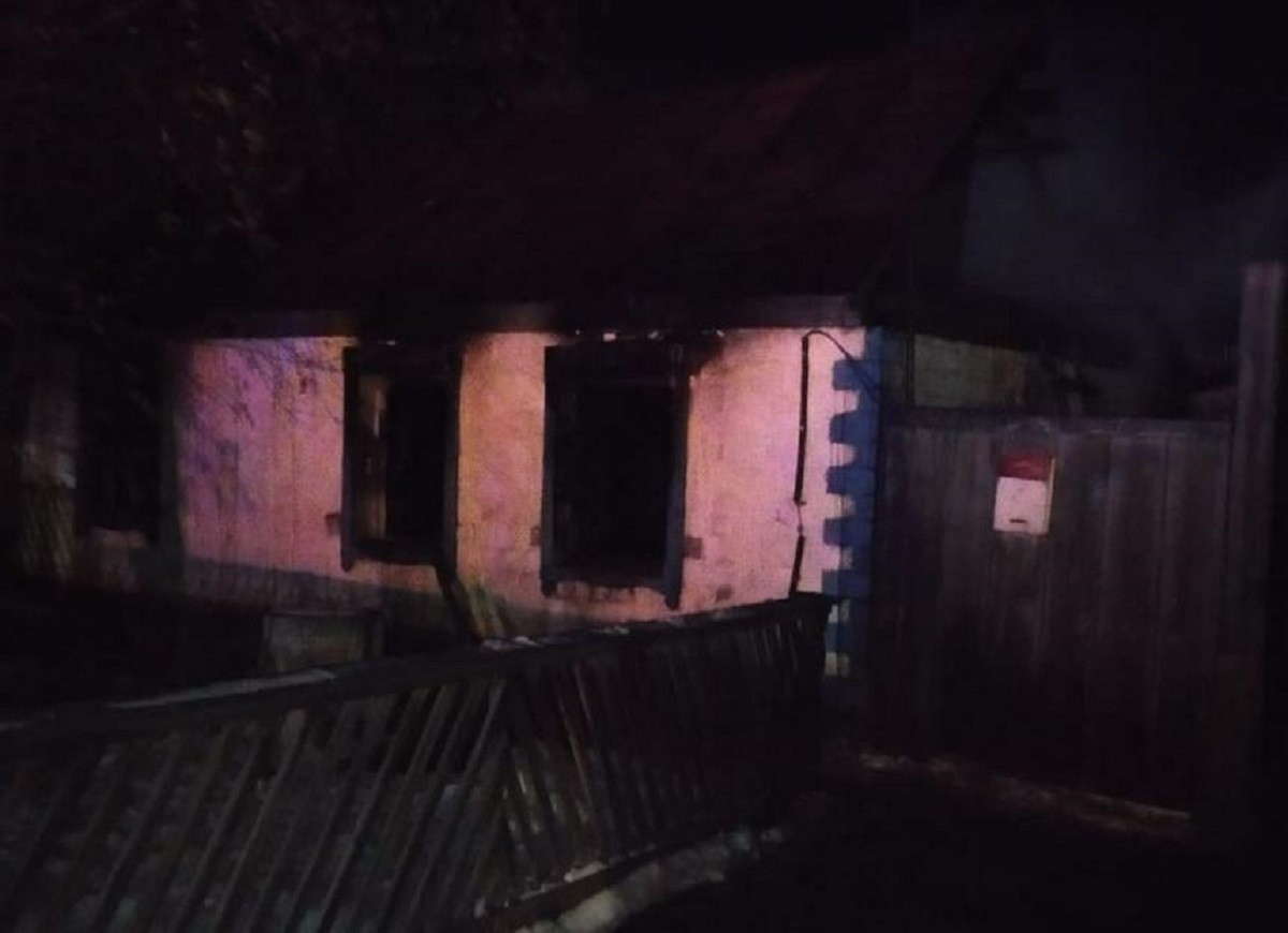 Трагедия в Павлодарской области: в пожаре сгорели мужчина и ребенок