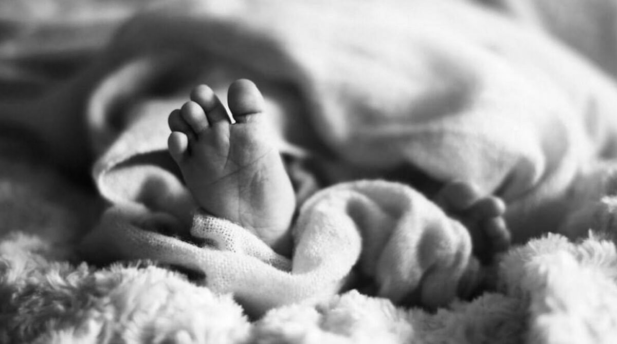 Тело новорожденного ребенка обнаружили в коробке
