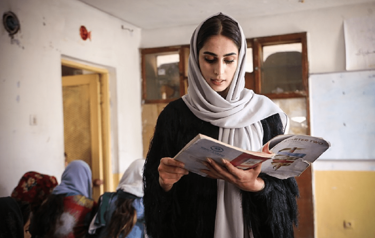 Горе от ума: в Афганистане девушкам запретили посещать вузы