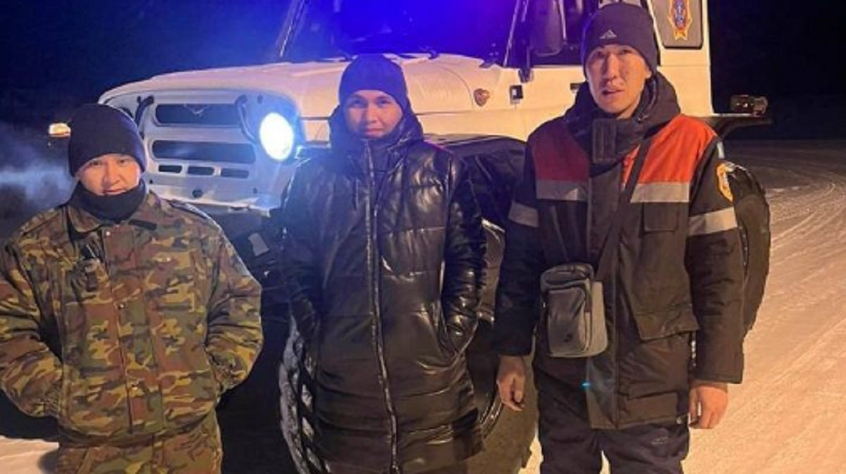 Спасатели эвакуировали астанчанина из снежного плена Костанайской области