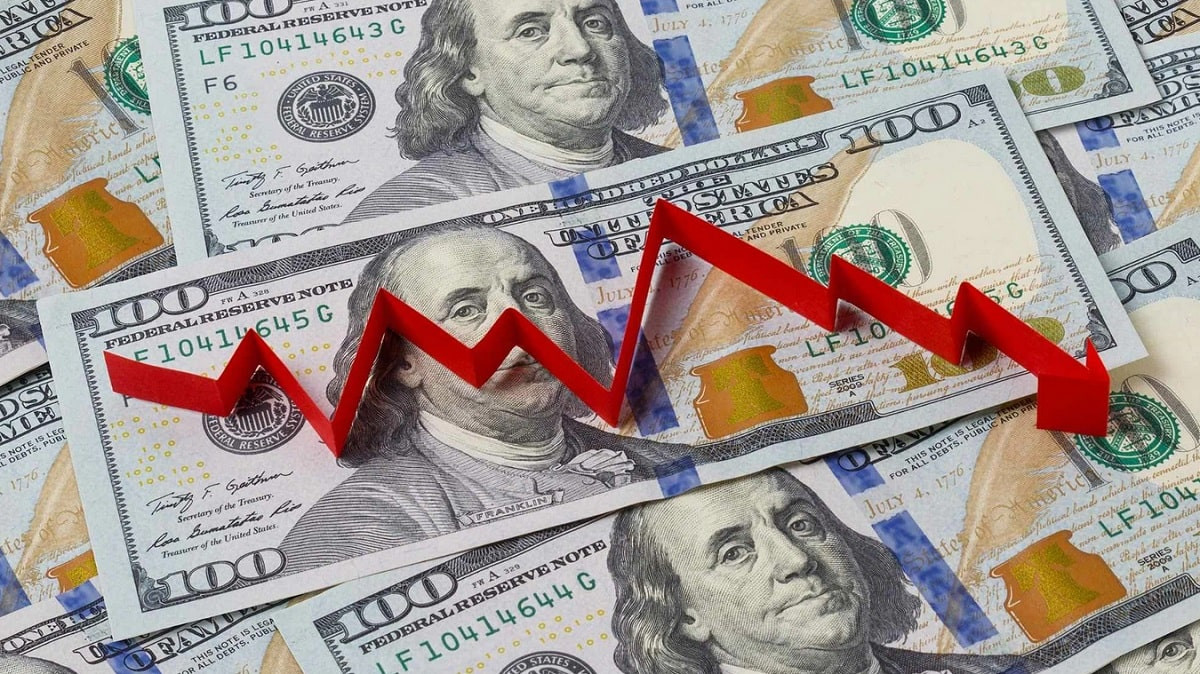 Курс на снижение: что происходит с долларом в Казахстане