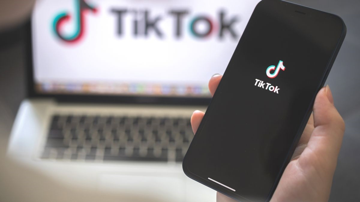 В ногу со временем: TikTok стал доступен на казахском языке