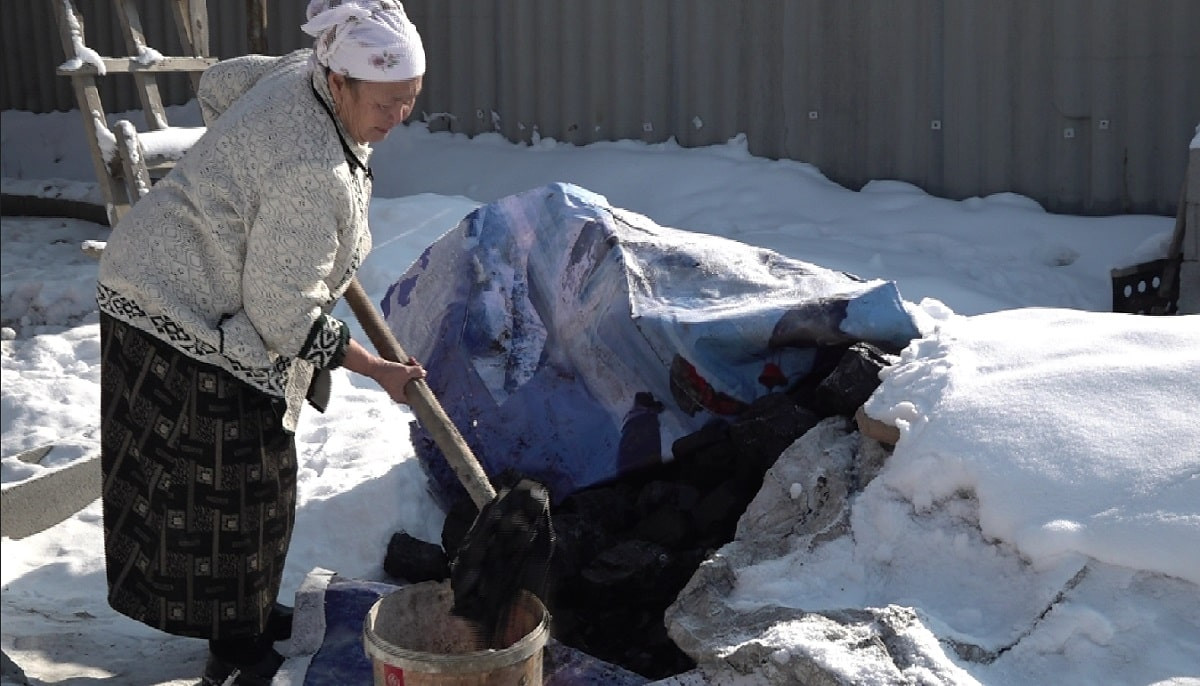 Нет газа и освещения: жители Алматинской области живут без благ цивилизации