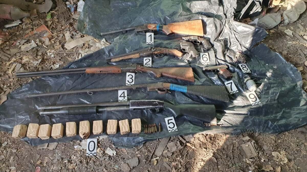 Несколько схронов с оружием обнаружено на юге Казахстана