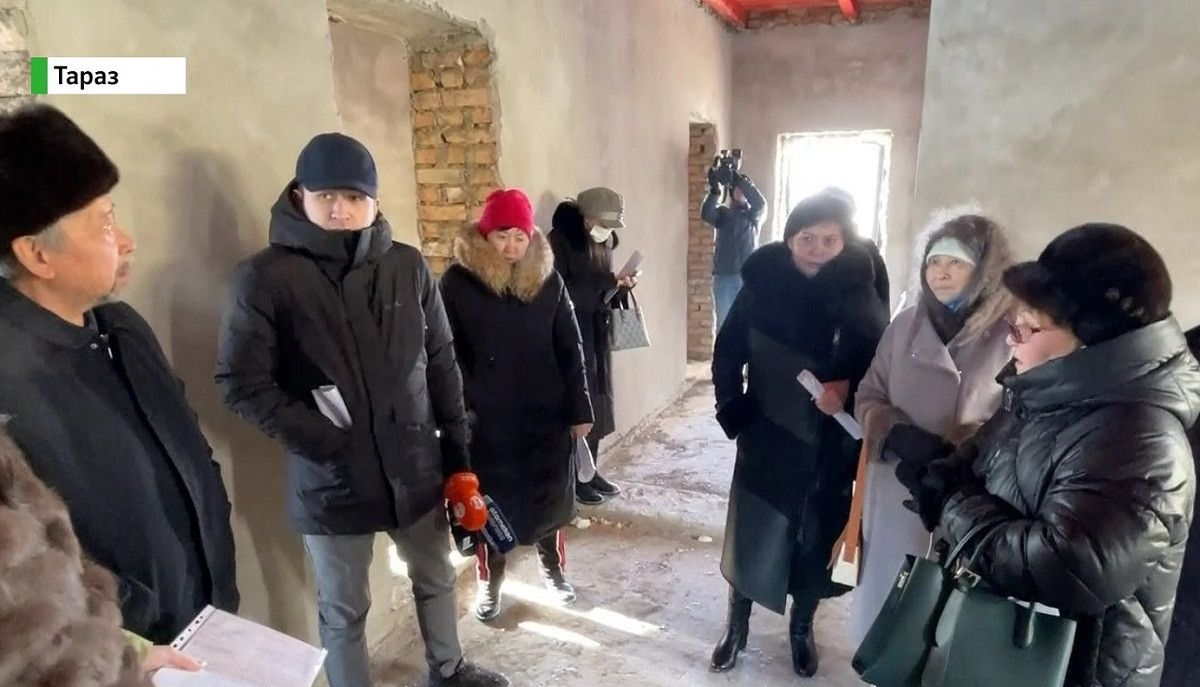 Долгострой: несколько лет казахстанцы ждут обещанные новые дома