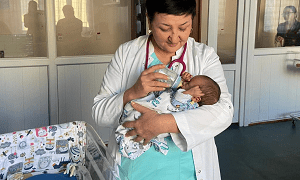  Чудесное спасение: медики более 100 дней боролись за жизнь новорожденного  