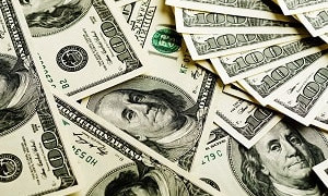 За сколько продают доллары в обменниках Алматы 2 февраля 2023 