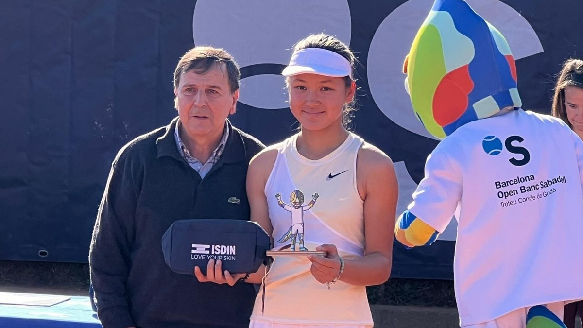 Юная казахстанская теннисистка выиграла турнир в Барселоне