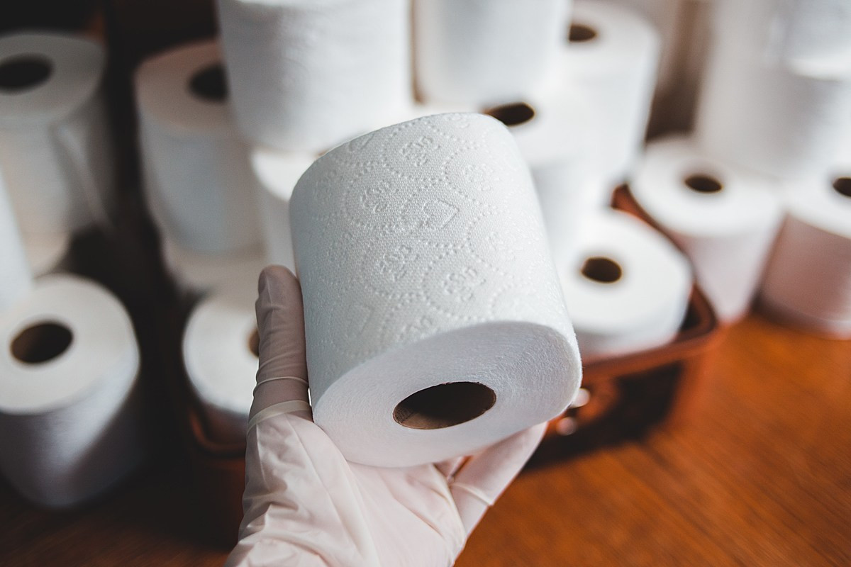 Необходимо, но дорого: как выросла цена на туалетную бумагу в Казахстане