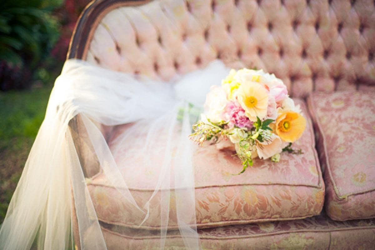 Странная свадьба: невеста вышла замуж сама за себя