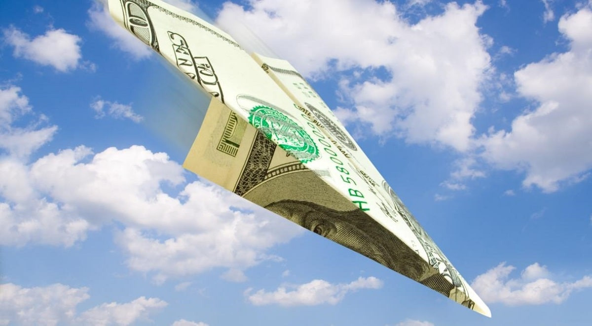 Падение в штопор: что происходит с долларом в Казахстане