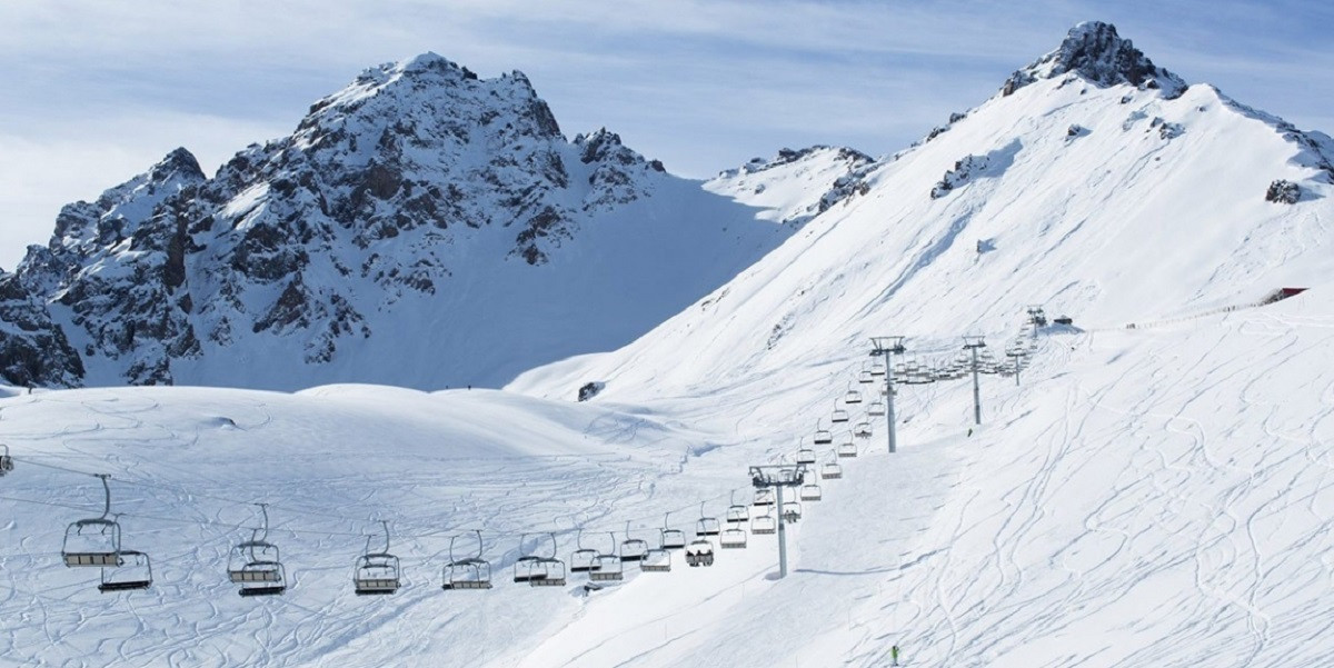 Изменены ограничения въезда транспортных средств на территорию горнолыжного курорта «Шымбулак»