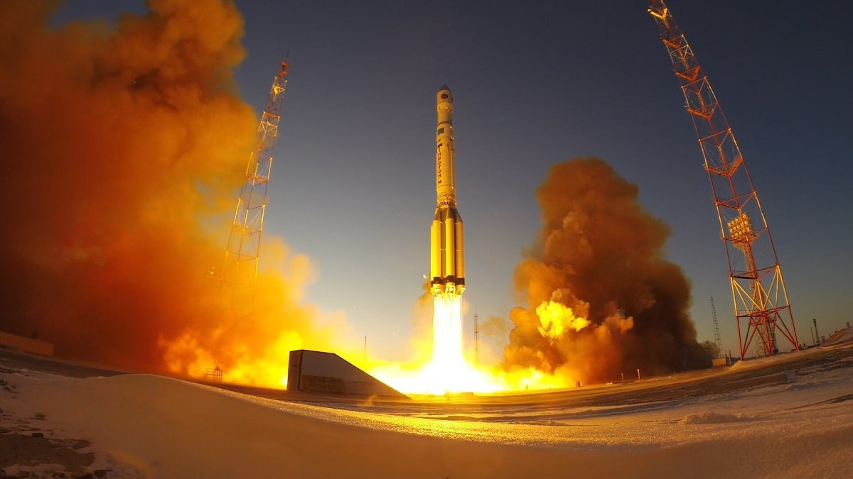 На Байконуре стартовала ракета "Протон-М" 