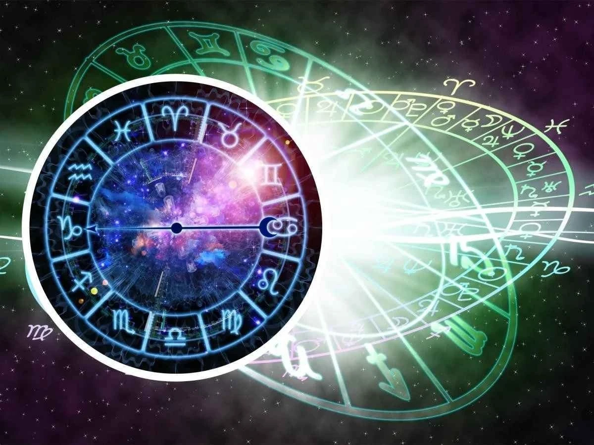 Каким знакам Зодиака повезет в субботу: гороскоп на 18 марта