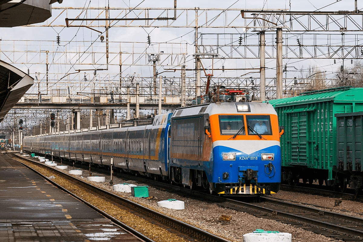 Железнодорожные вокзалы Алматы вернут КТЖ – аким Алматы