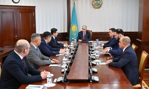 Касым-Жомарт Токаев провел консультацию с руководителями фракций политических партий в Мажилисе