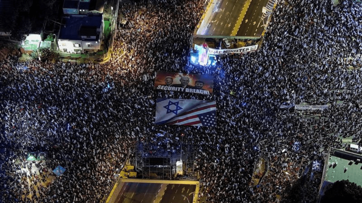 Крупнейшая акция протеста: в Тель-Авиве на улицах собралось более 175 тысяч митингующих