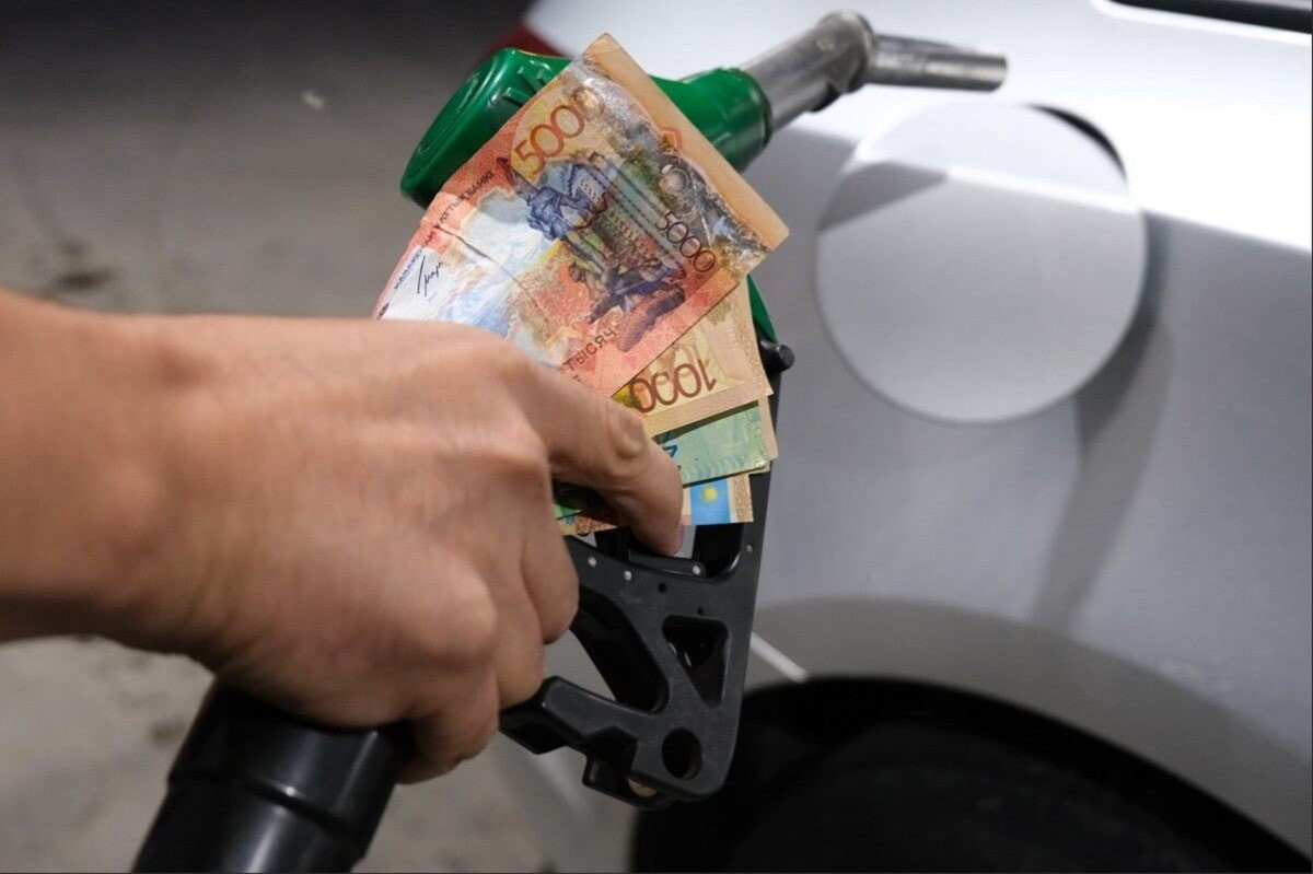 Цены на бензин и дизтопливо намерены повысить в Казахстане