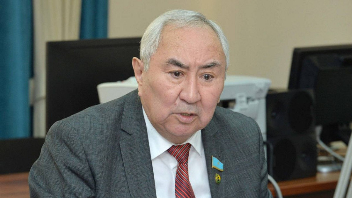 Отцы и дети: останется ли с мандатом Дайрабаев из-за приговора его сыновьям