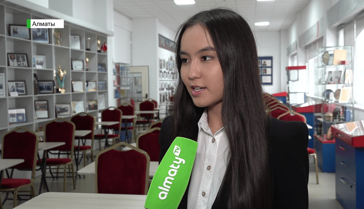 Алматинская школьница поступила в 26 университетов мира 