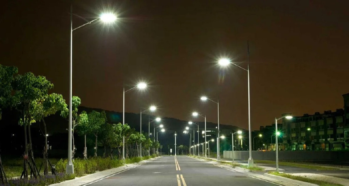 Бостандыкский район Алматы охватят уличным освещением на 100%