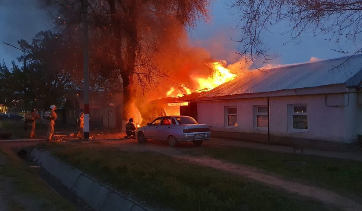 Пожар в Уральске унес жизни трех человек