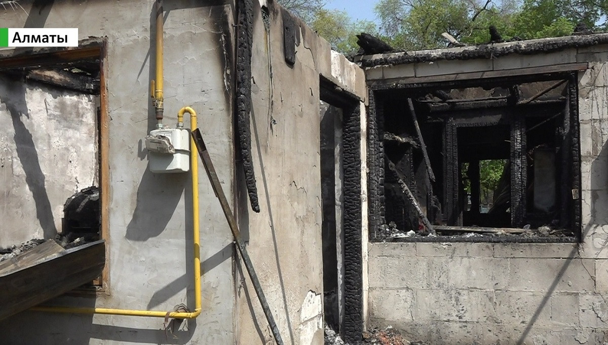 Пожар лишил жилья четыре семьи и унес жизнь одного человека