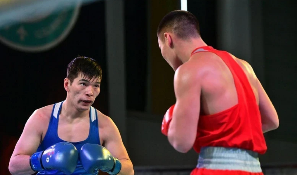 Казахстанские боксеры стартовали с побед на чемпионате мира в Ташкенте