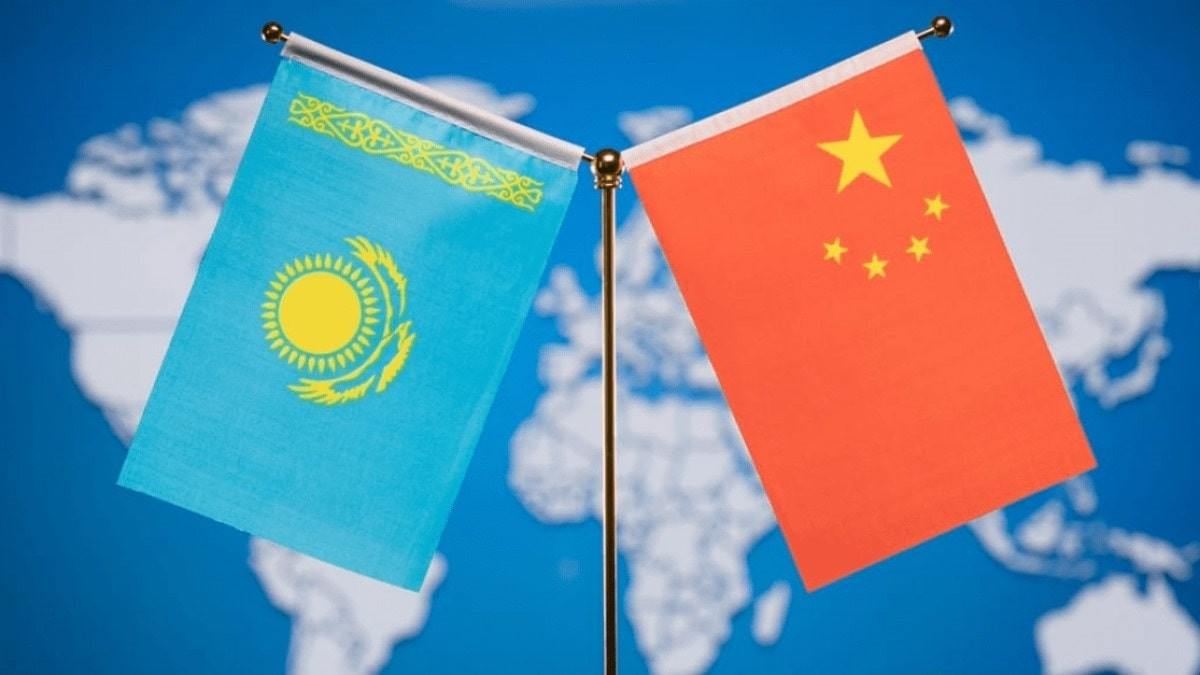 Безвизовый режим с Китаем: какие преимущества получат казахстанцы