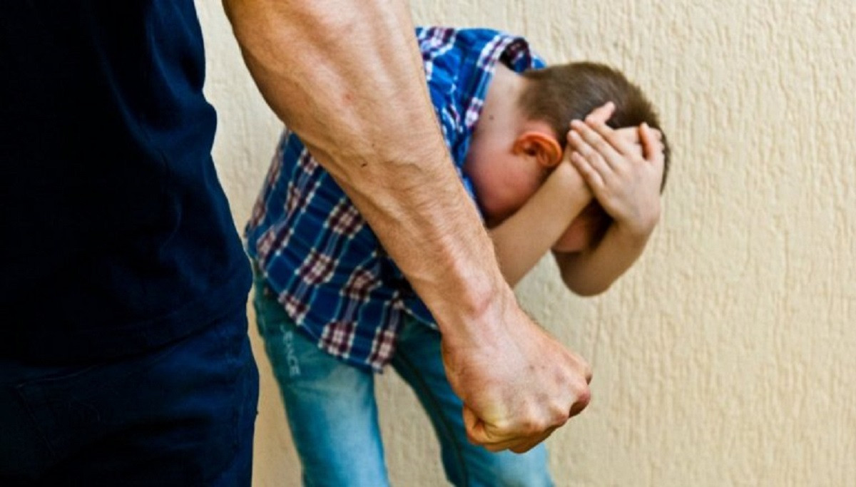 Казахстанские родители стали часто нарушать права детей