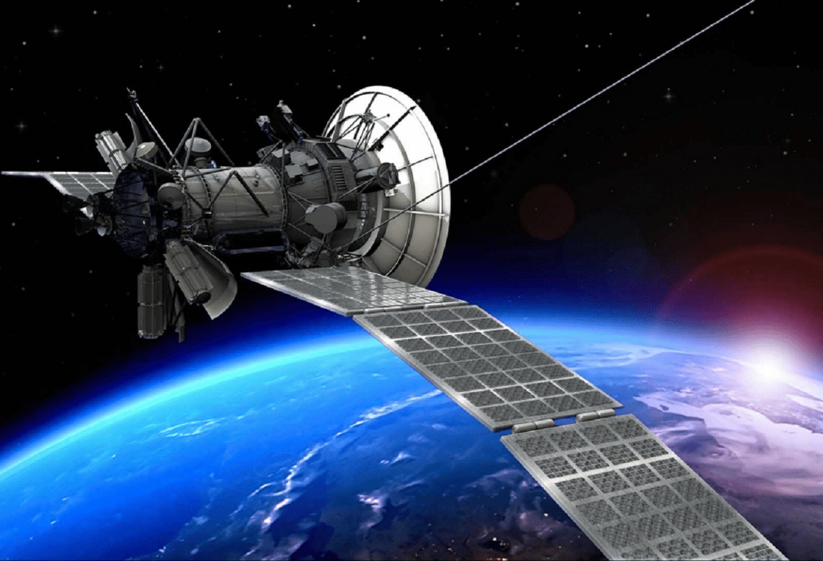 Япония отправит в космос первый деревянный спутник