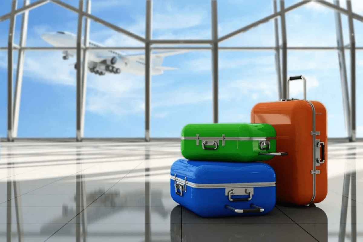 Без топора и кастета: аэропорт Астаны призывает пассажиров не брать собой запрещенные предметы