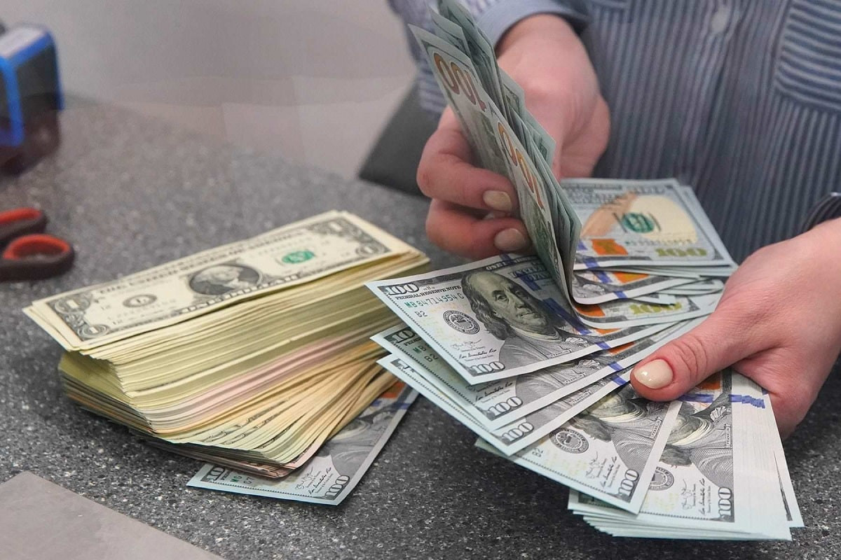 Курс доллара в обменниках Алматы 5 июня 2023 