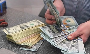 Курс доллара в обменниках Алматы 5 июня 2023 