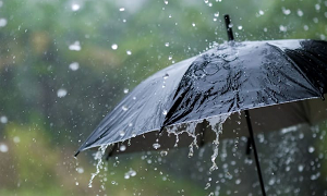 Спасаясь от жары: жители Павлодара призывают дождь своими молитвами