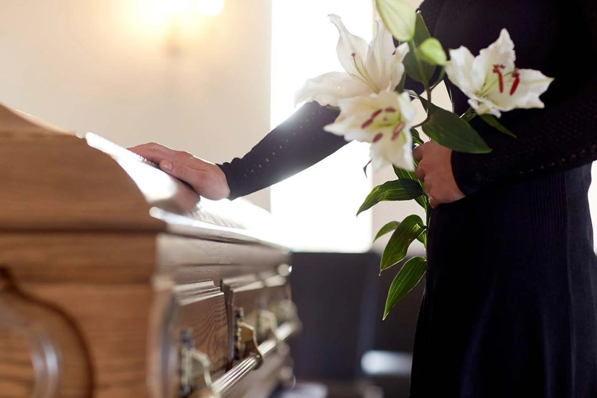 Чудесное воскрешение: женщина "ожила" перед собственными похоронами