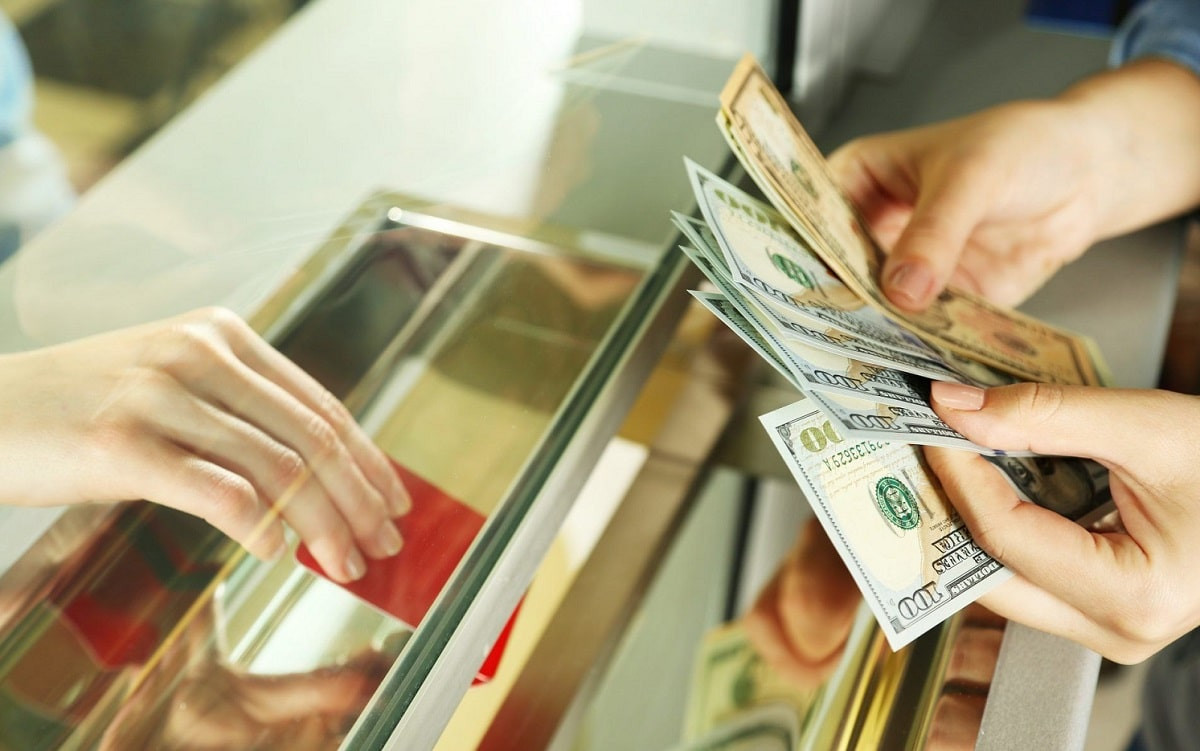 Курс доллара в обменниках Алматы 15 июня 2023 