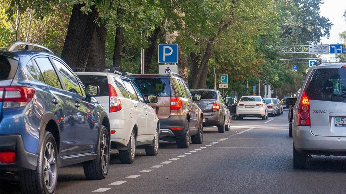 Осенью в Алматы введут дифференцированную оплату парковок