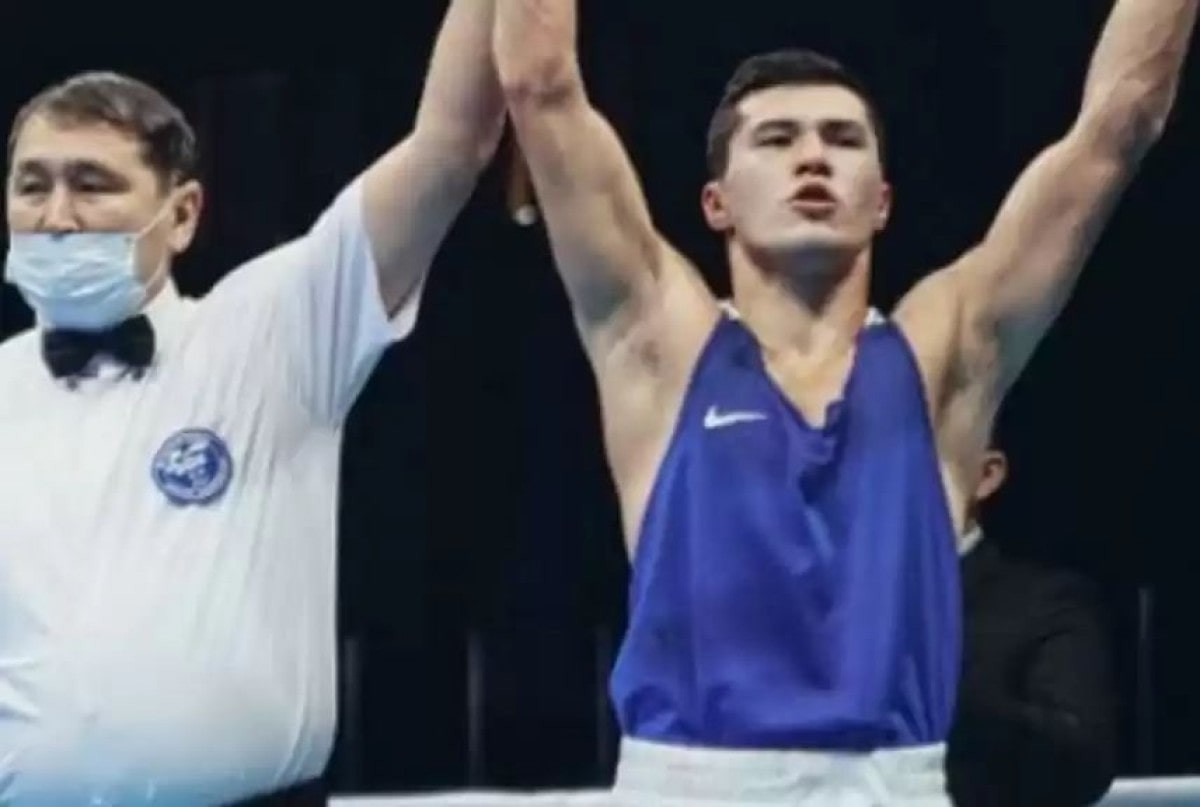 Казахстанский боксер сенсационно победил чемпиона мира