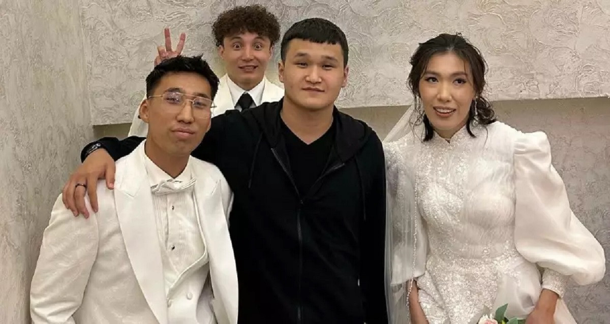 Популярный казахстанский певец Kalifarniya женился