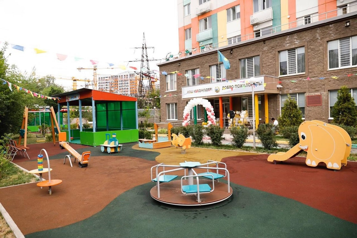 В Алматы в рамках социального партнерства открыли современный государственный детсад 