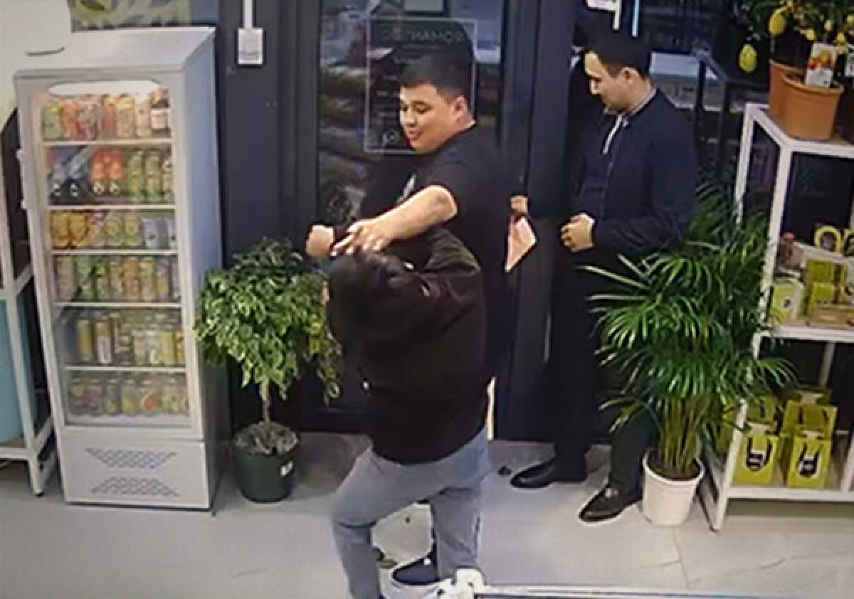 Скандал в цветочном магазине: замначальника управления госдоходов получил строгий выговор