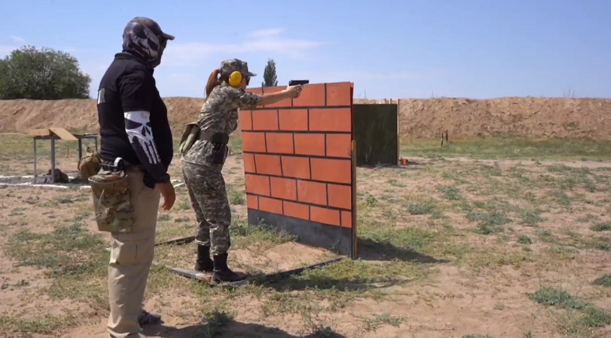 В Алматинской области прошли курсы по «Армейской тактической стрельбе»