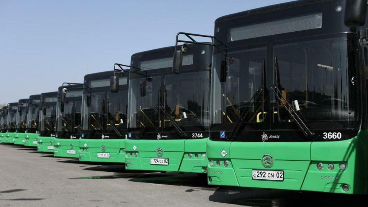 В Алматы запретят покупку дизельных автобусов
