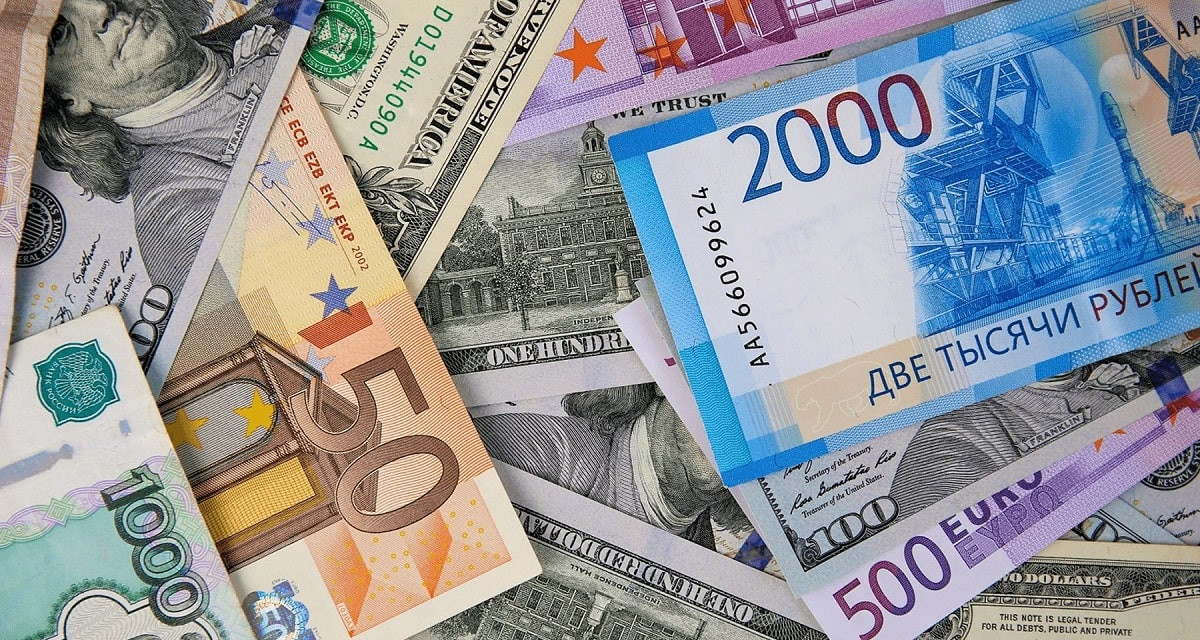 Курс доллара, евро и рубля в обменниках Алматы 25 августа 2023