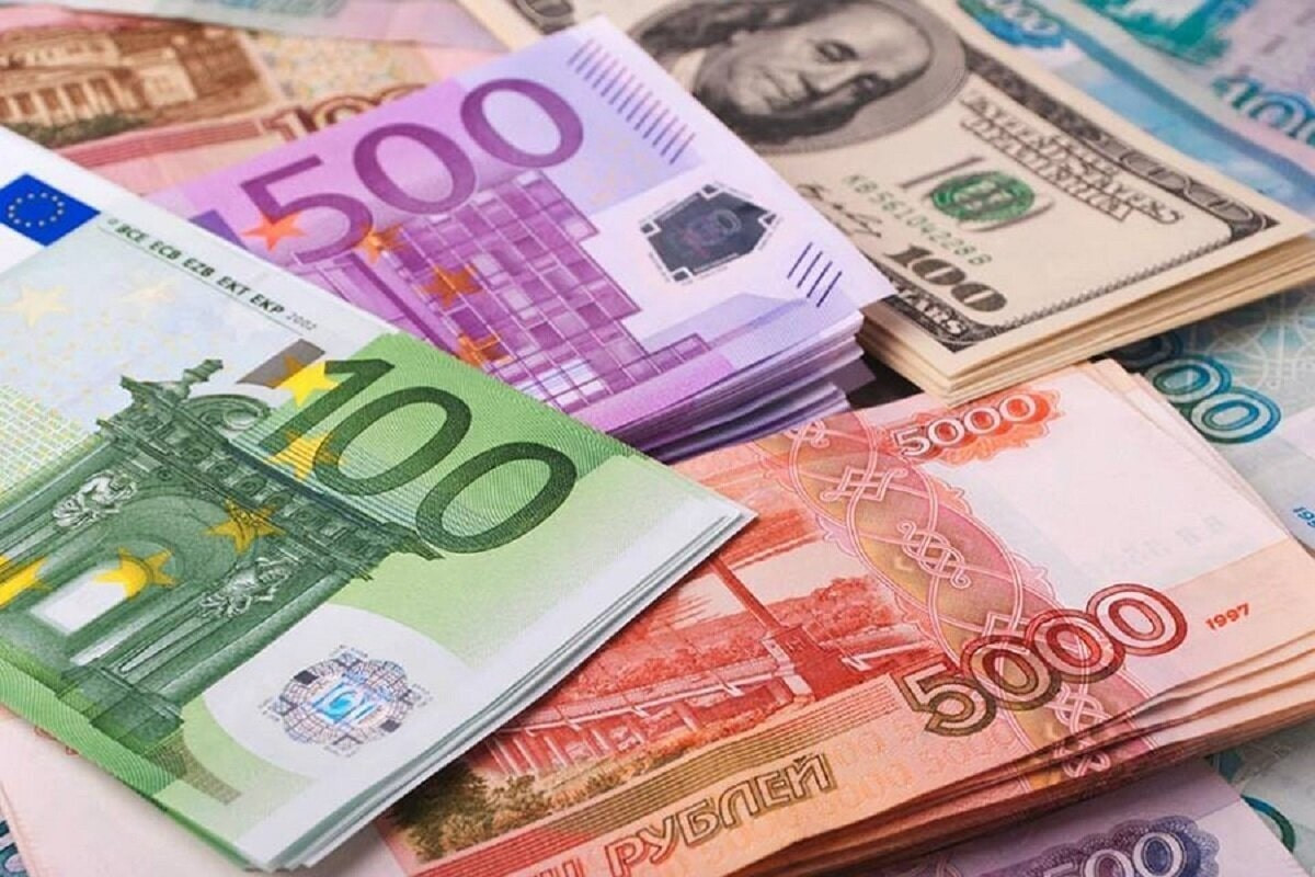 Курс доллара, евро и рубля в обменниках Алматы 26 августа 2023