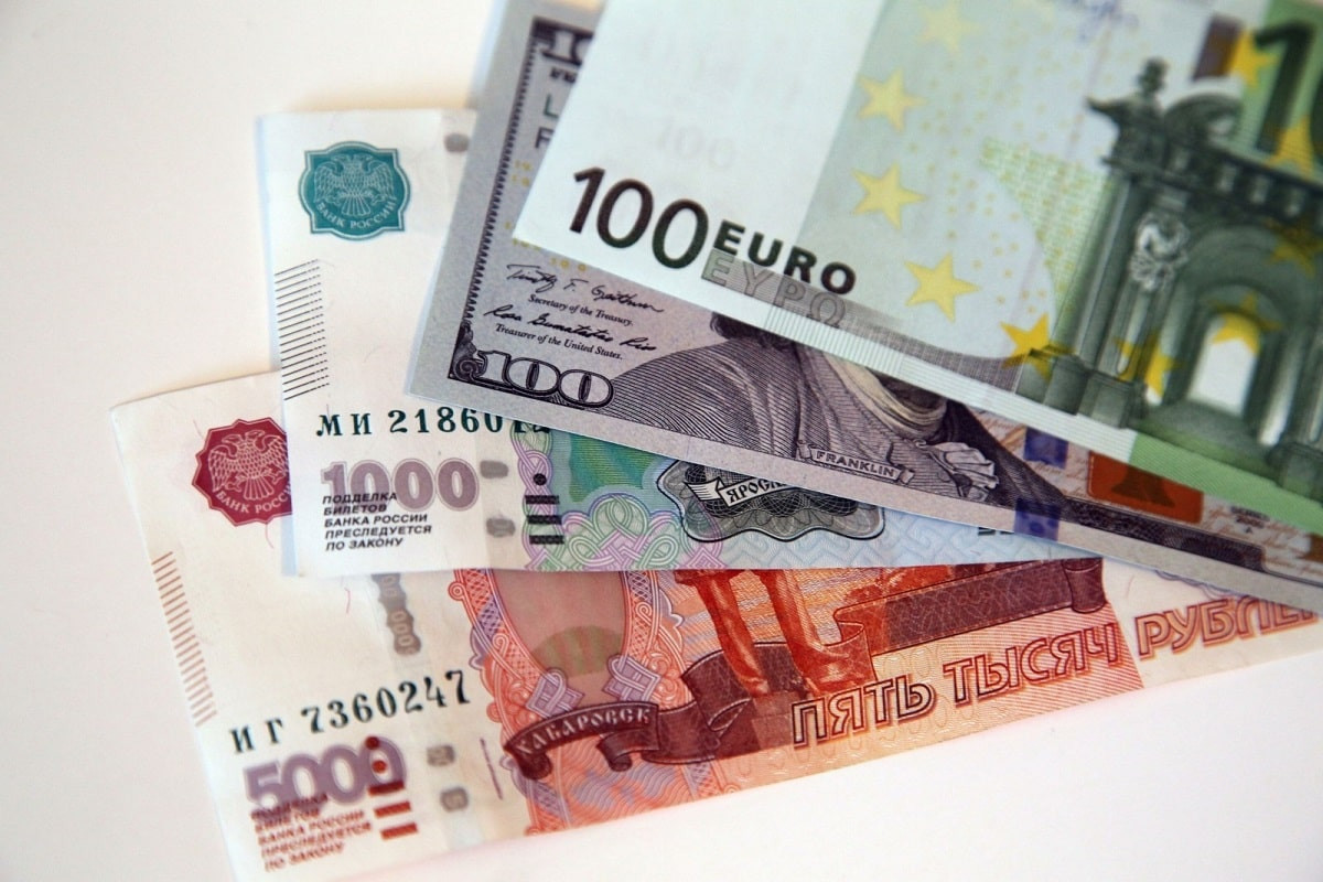 Курс доллара, евро и рубля в обменниках Алматы 31 августа 2023 