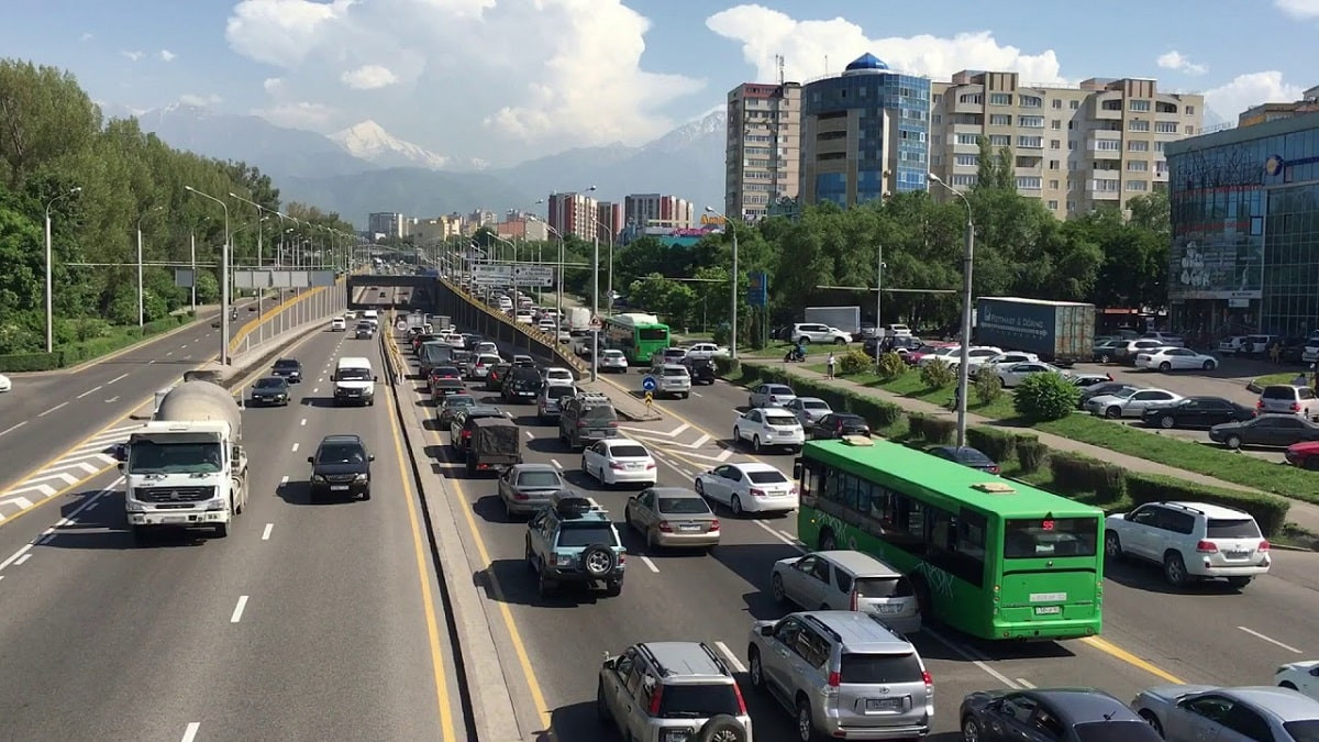 Телеграм-канал Almaty_Joly продолжает информировать горожан о дорожной ситуации в мегаполисе