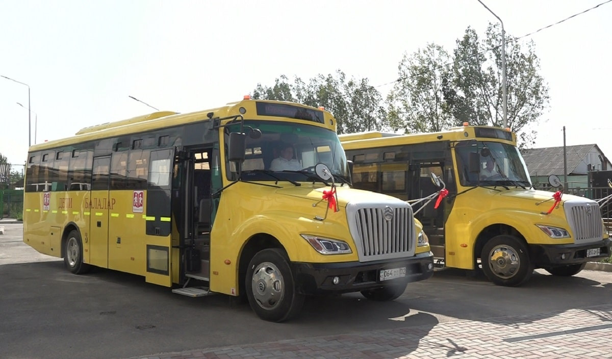 Алматыда 8 мыңнан астам оқушыны мектеп автобусы тасымалдайды