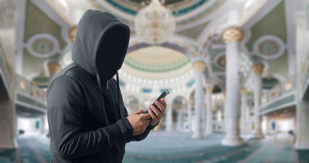 Небезгрешный: кражу телефона из мечети раскрыли полицейские Астаны